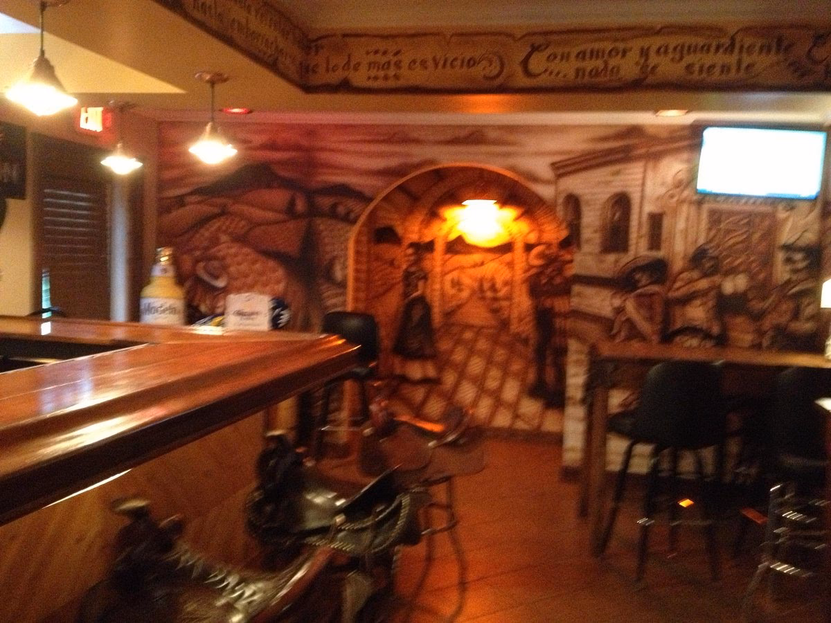 Does Avanti pizza offer a catering package?