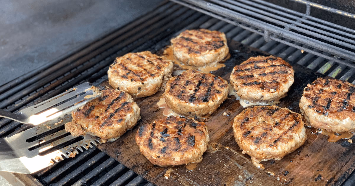 How long do you cook burger patties on a grill?