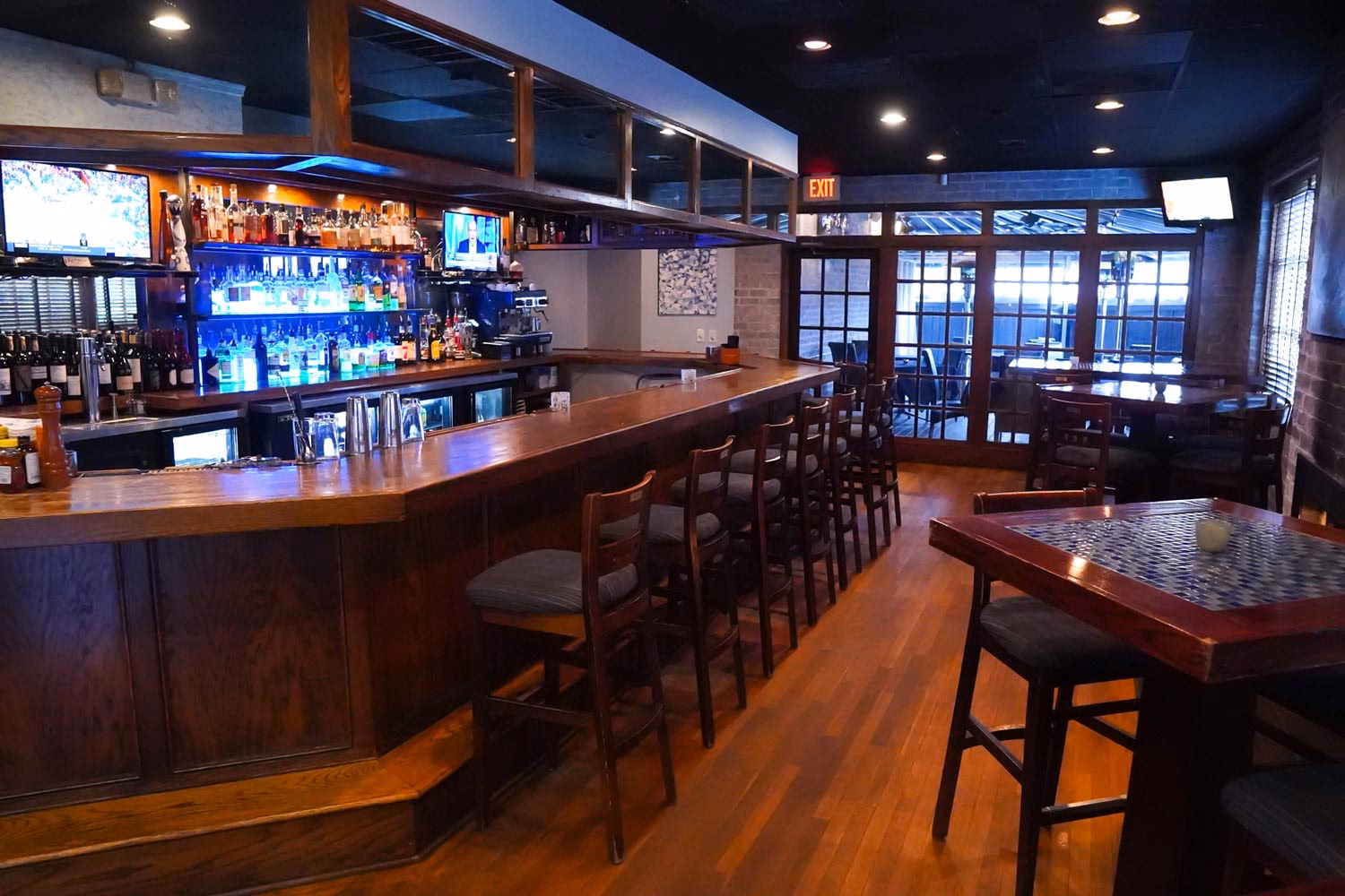 Where can I buy rum at Bluewater Grill?