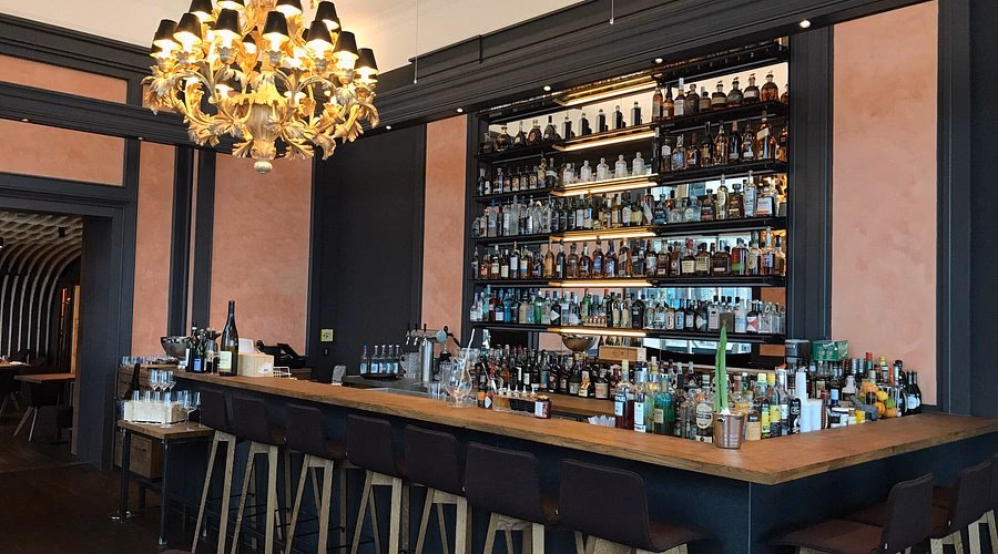 Was bietet das Bootshaus an der Alten Donau?