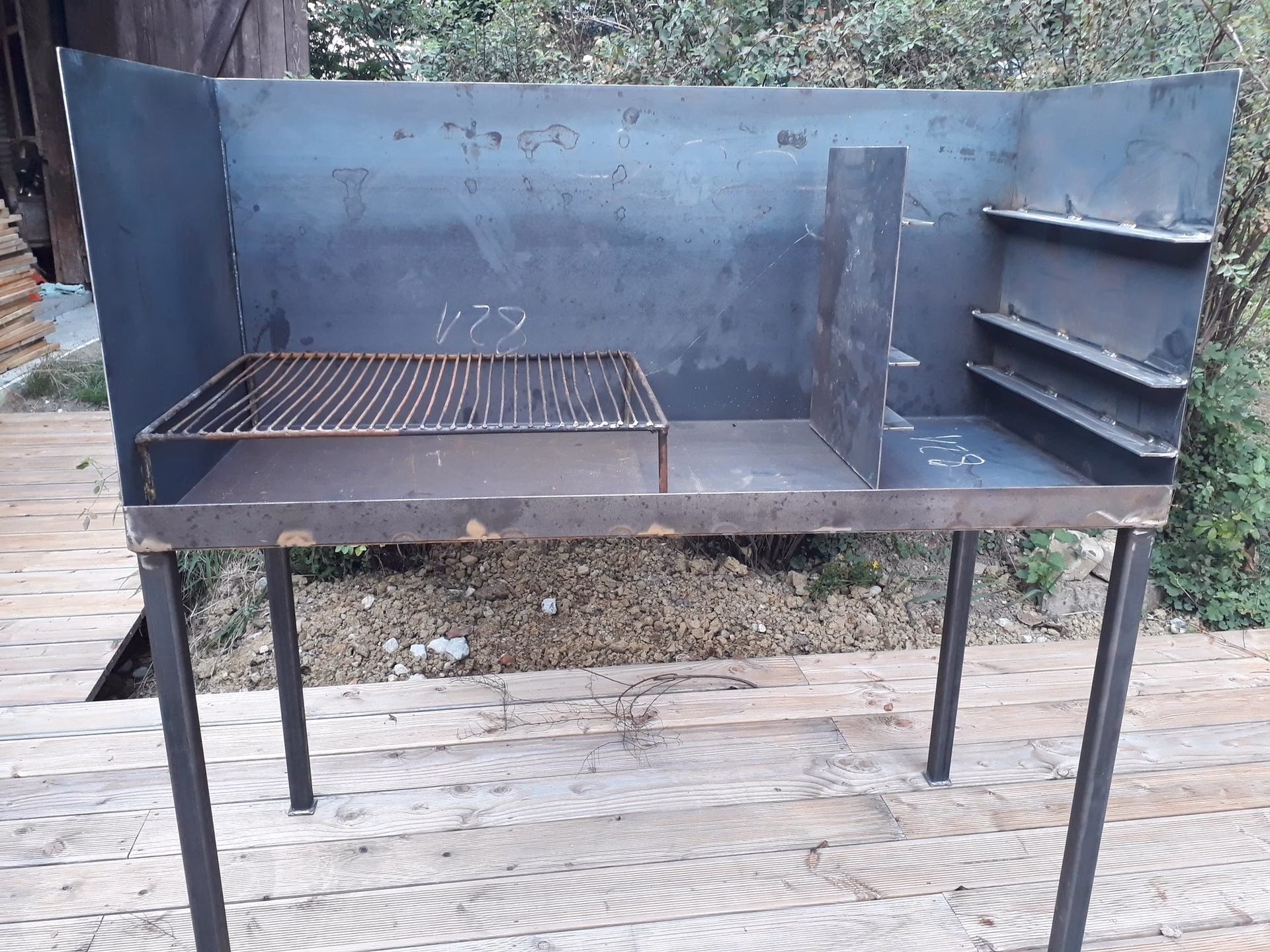 Wie öffne ich einen Grill?