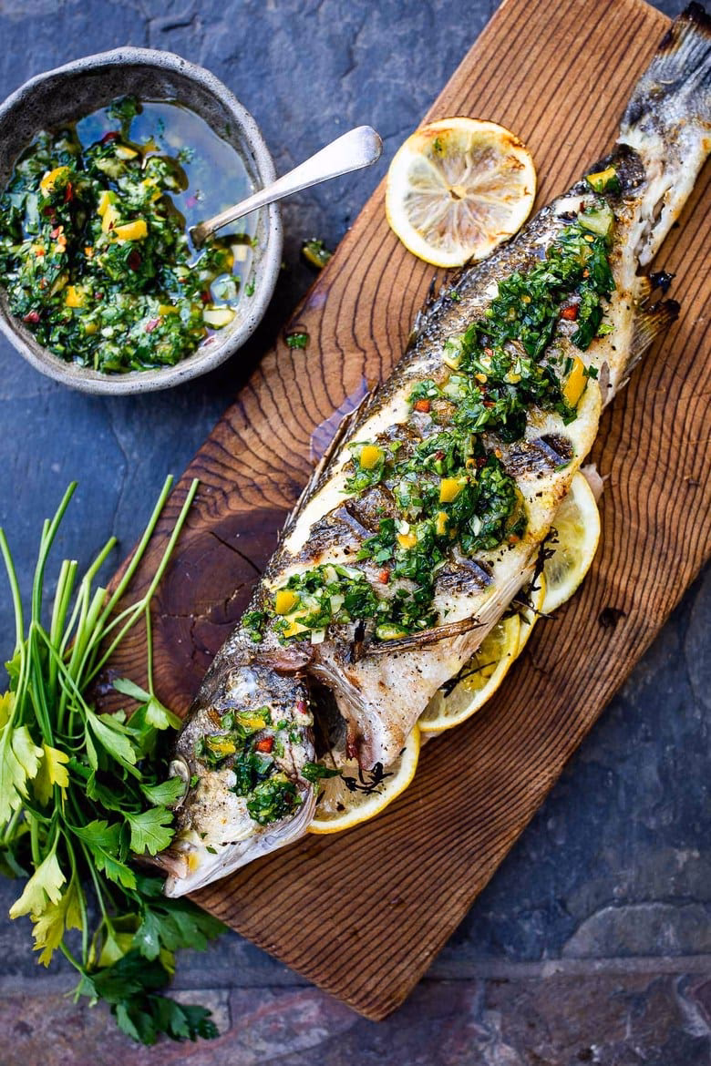 Wie groß sollte ein Fisch für 4 Personen sein?