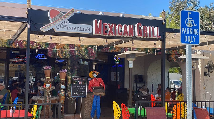 Is Charlie's BBQ a good place to eat?