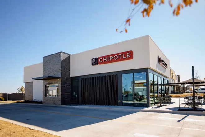 Does Chipotle serve burritos?