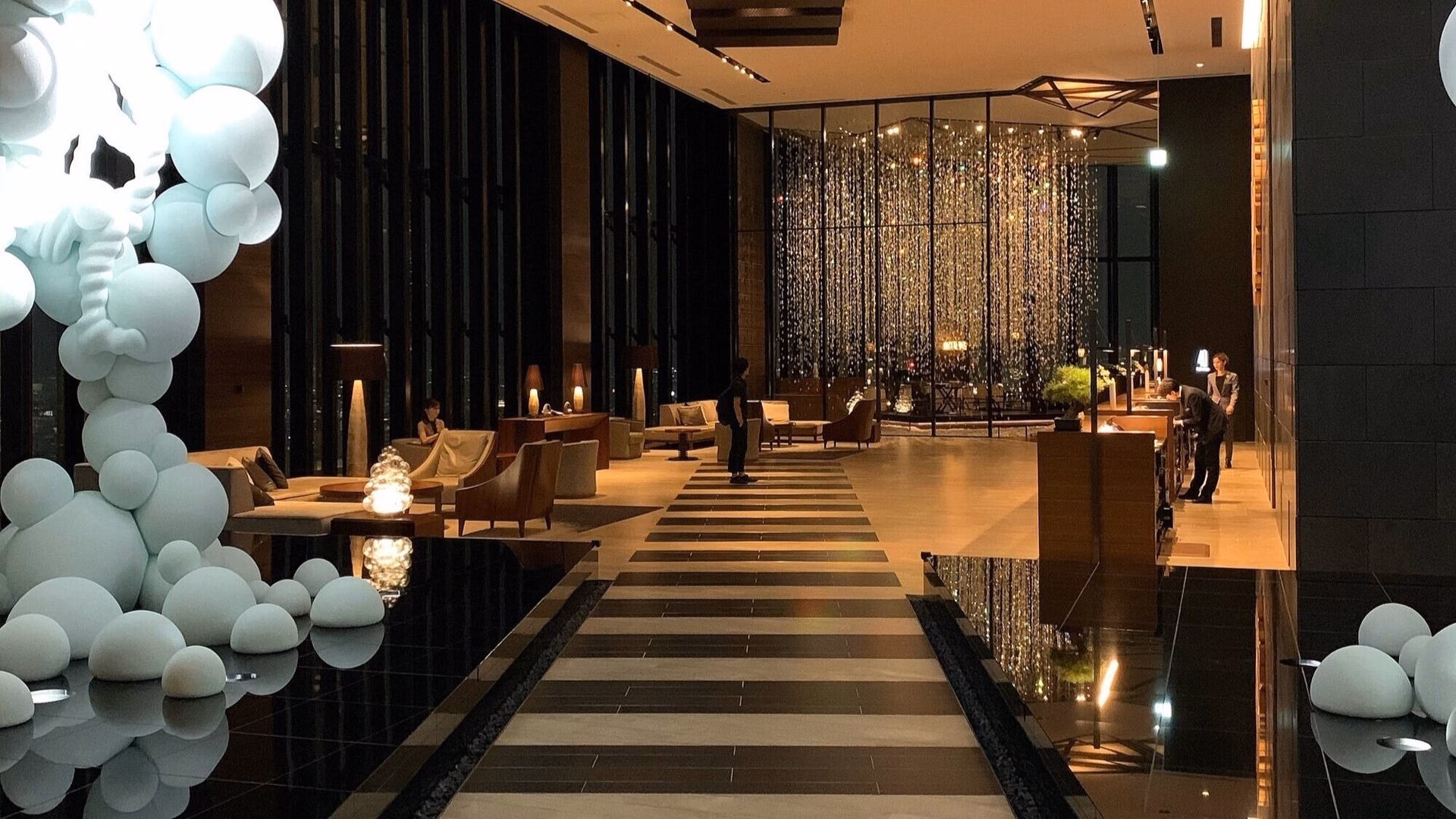 Wie viele Produkte gibt es bei Conrad?