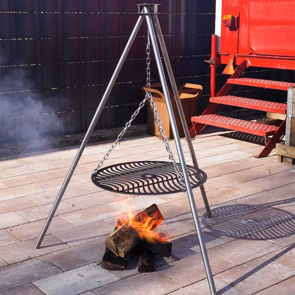 Wie kann man einen Dreibein Grill transportieren?