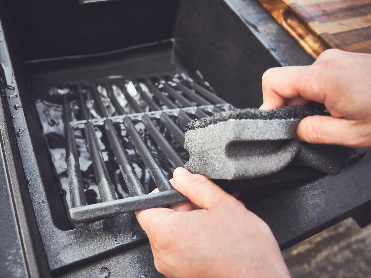 Wie schützt man Rost beim Grillen?