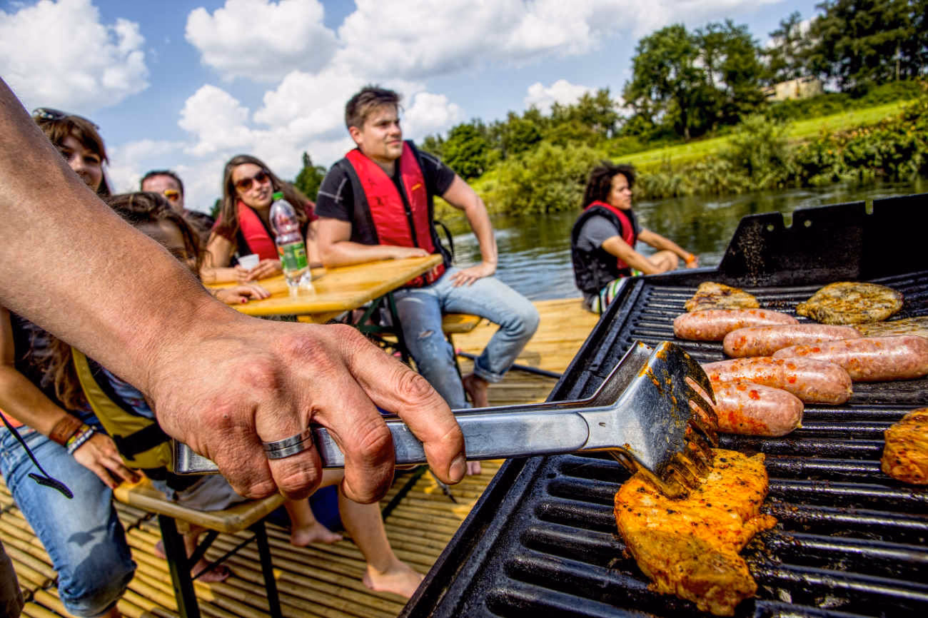 Was bietet die Floß-Station?