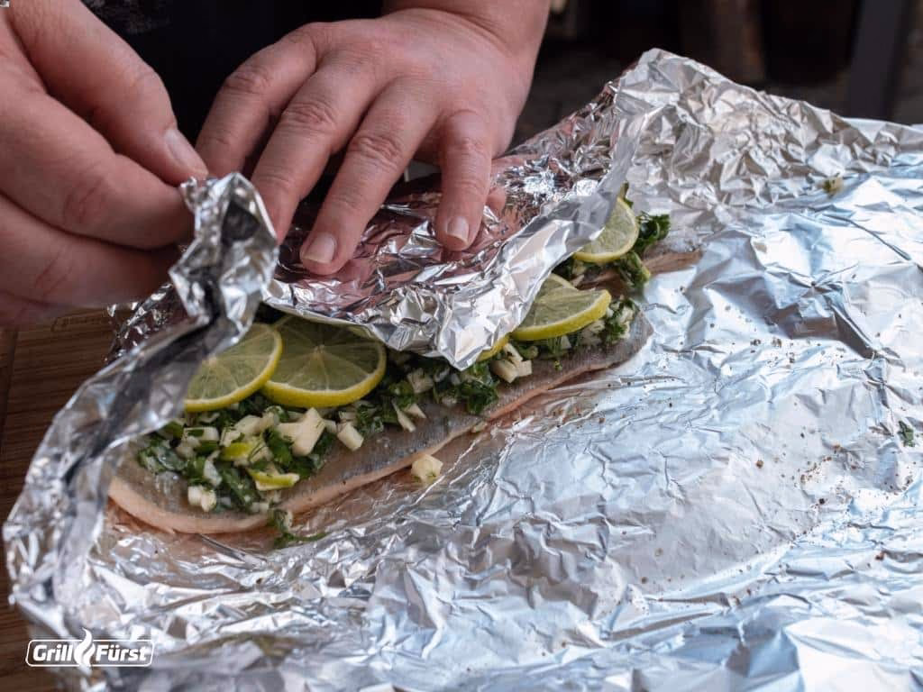 Wie lange hält sich gegrillte Forelle im Kühlschrank?
