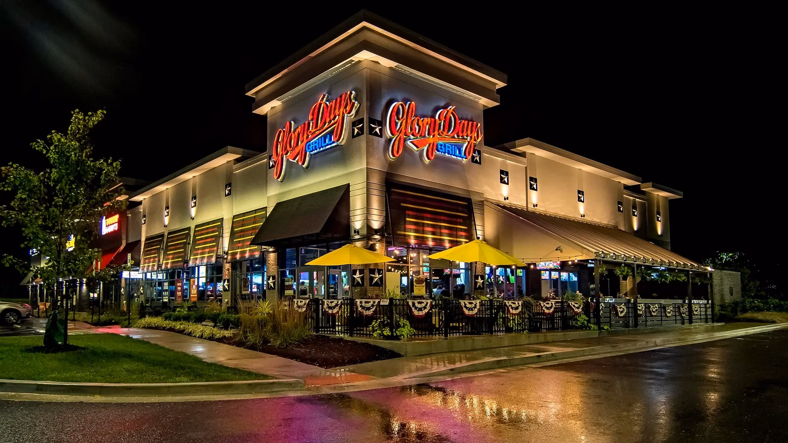 Does glory days grill support the tunnel to Towers Foundation?