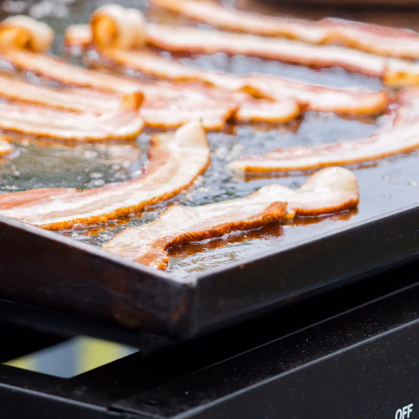 Was ist der Unterschied zwischen Bacon und Speck?