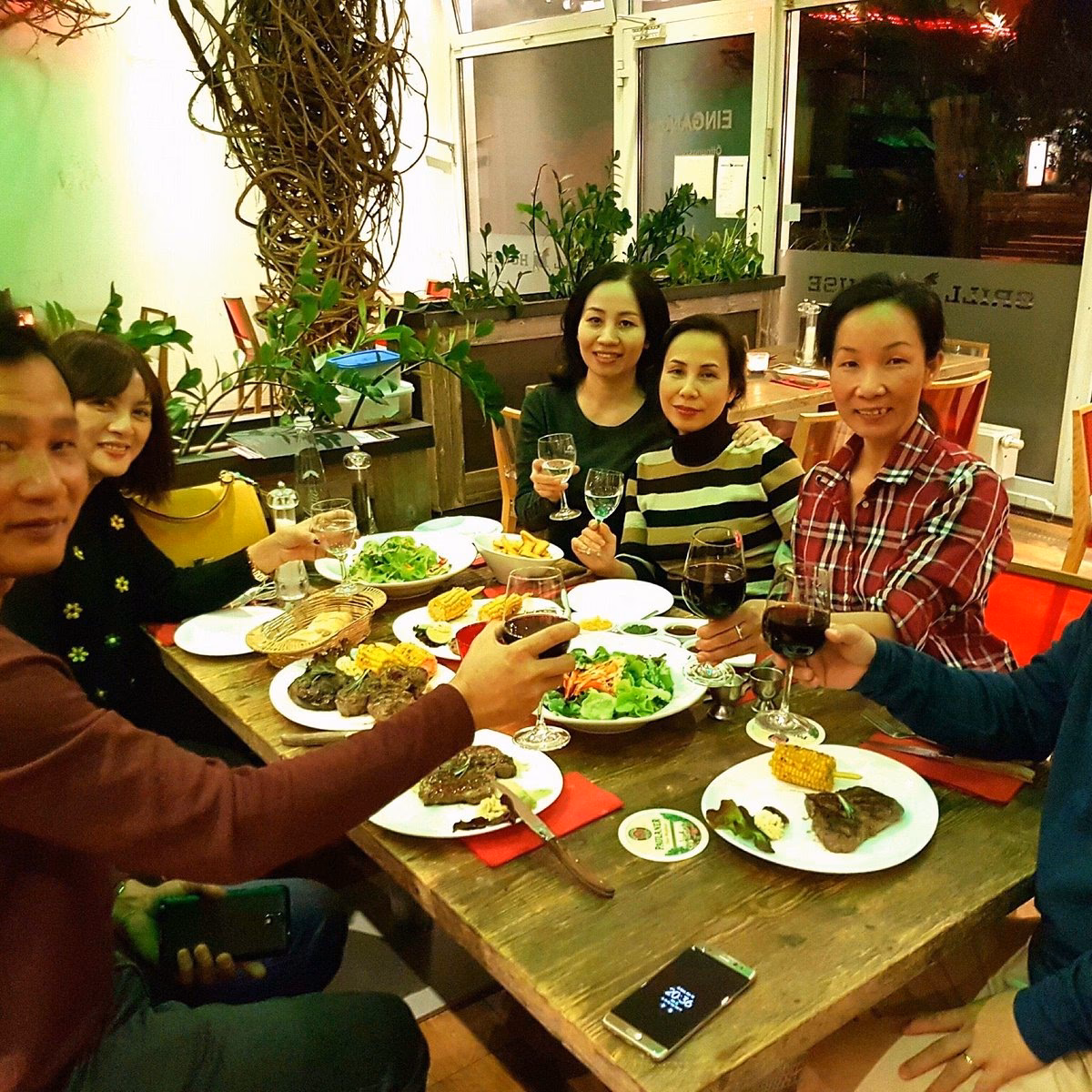 Wie viel kostet ein Dine in Regensburg?