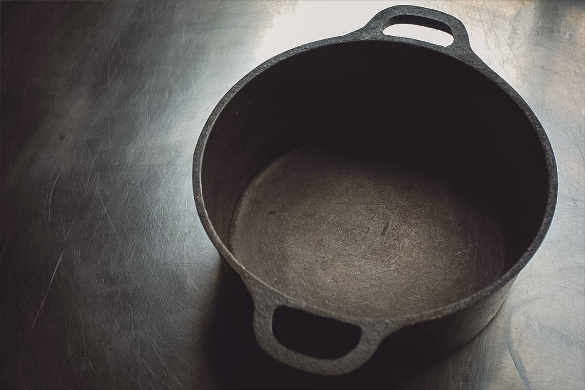 Wie reinige ich eine Grillpfanne?