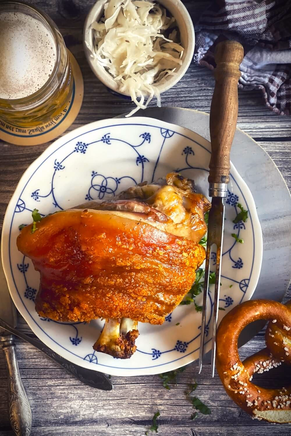 Wie lange braucht eine Haxe im Backofen?