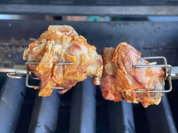 Welche Beilagen gibt es zu gegrillter Haxe?