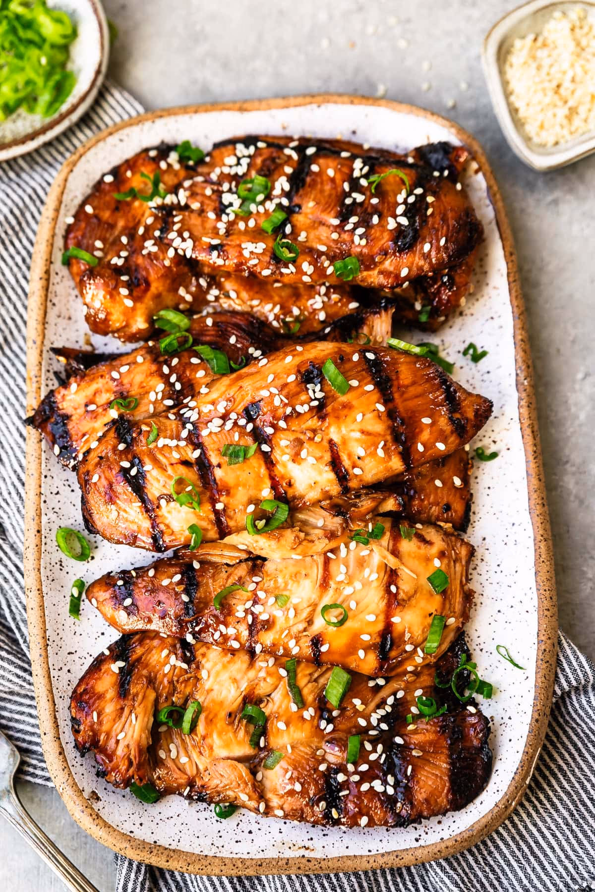 How long does grilled chicken take to cook?