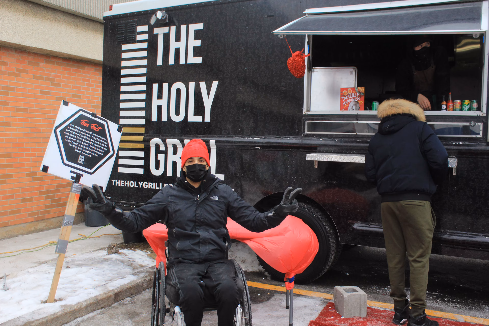 What do you eat at Holly J's Bar & Grill?