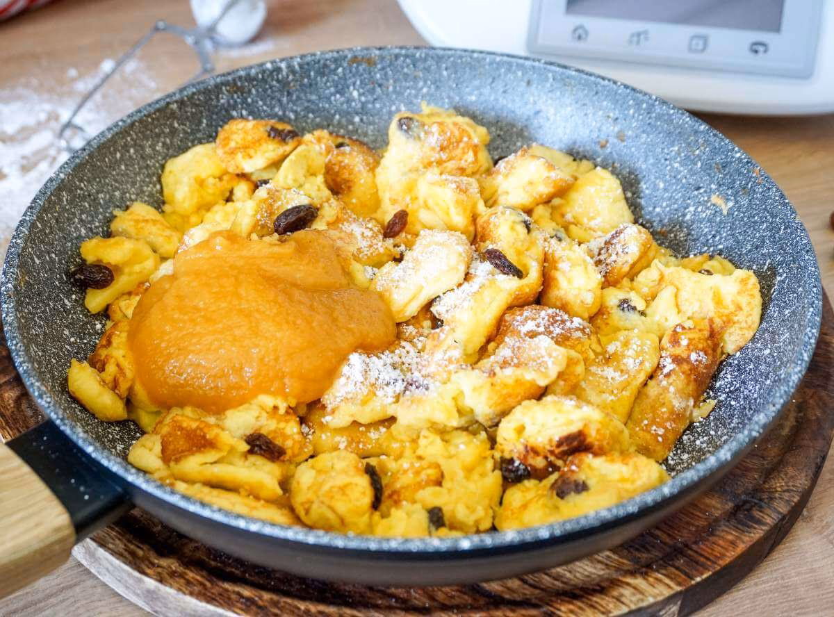 Wie kocht man Kaiserschmarrn?