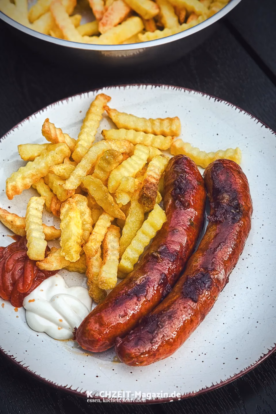 Was ist der Unterschied zwischen einem Käsekrainer und einem gekochten Käse?