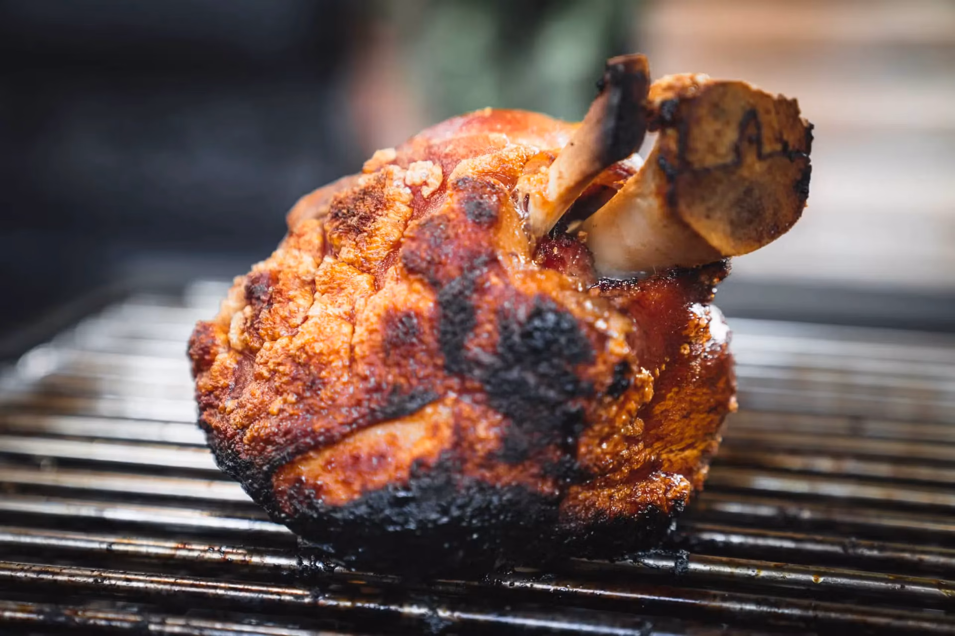 Was muss ich beim Kauf einer Schweinshaxe beachten?