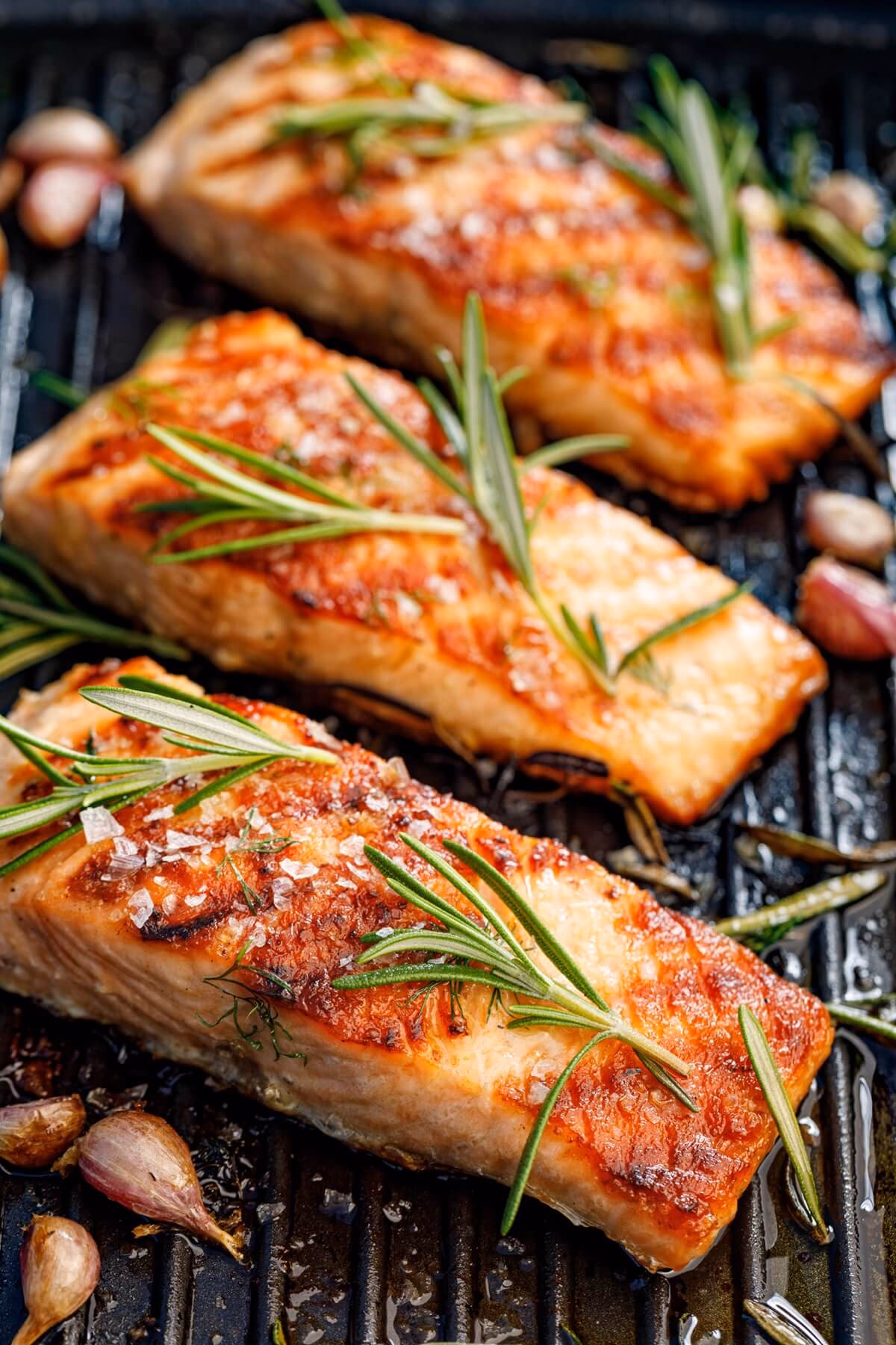 Wie lange muss Lachs gebraten werden?