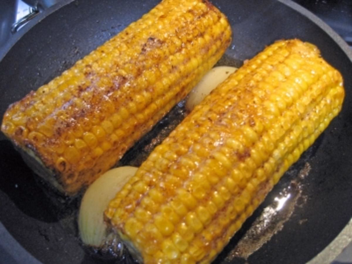 Wie kann man Maiskolben in der Pfanne anbraten?