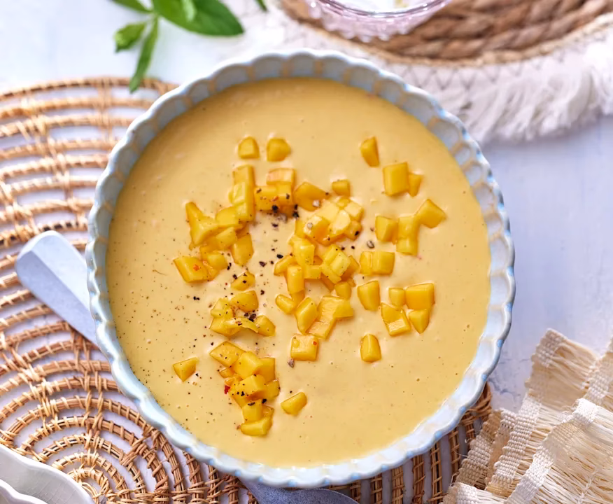 Wie bereitet man Mango und Paprika zu?