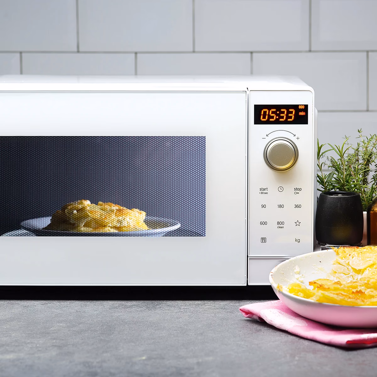 Welche Mikrowellen passen in die kleinste Ecke?