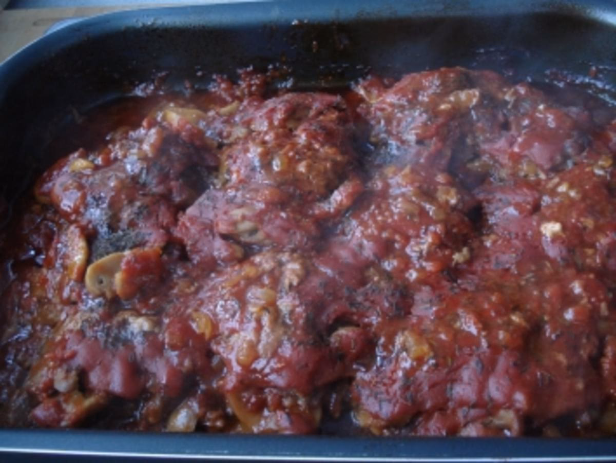 Wie bereite ich saftige nackensteaks im Backofen zu?