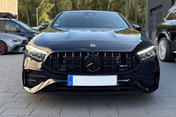 Wie lange dauert die Montage eines Panamericana Grills?