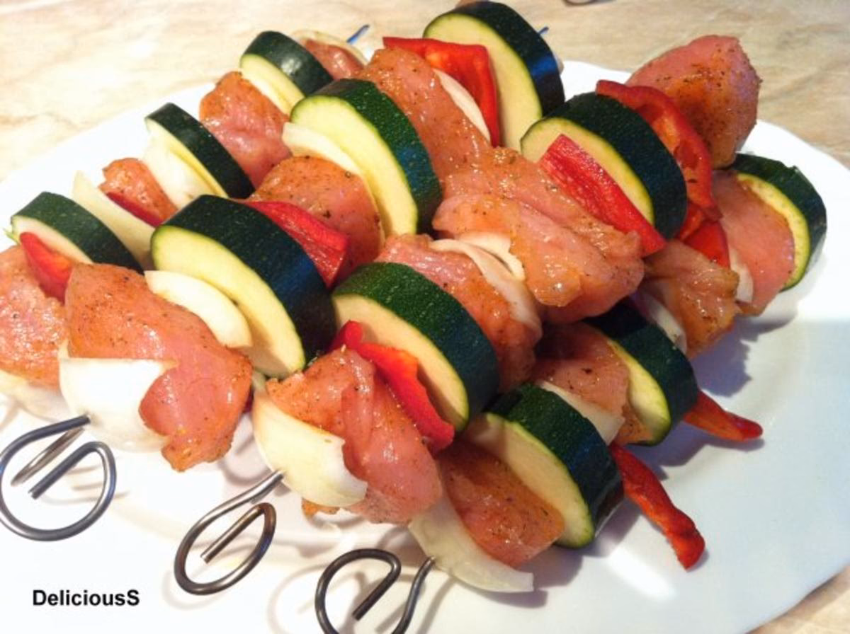 Wie bereite ich Spieße auf den Grill zu?