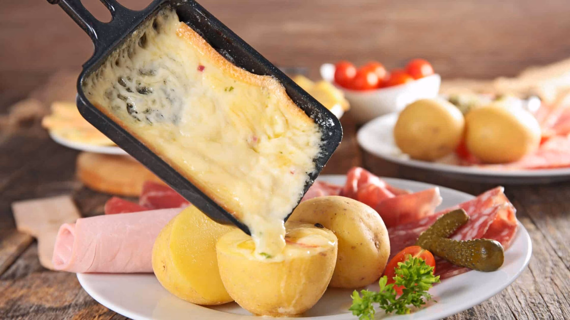 Wie viel Käse braucht man für Raclette?