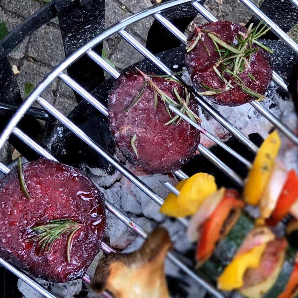 Wie grillt man Rote Beete?