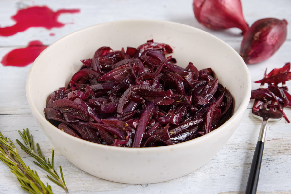 Wie bereite ich Zwiebeln auf dem Gasgrill an?