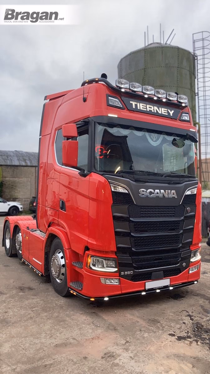 How many grills for a Scania s?