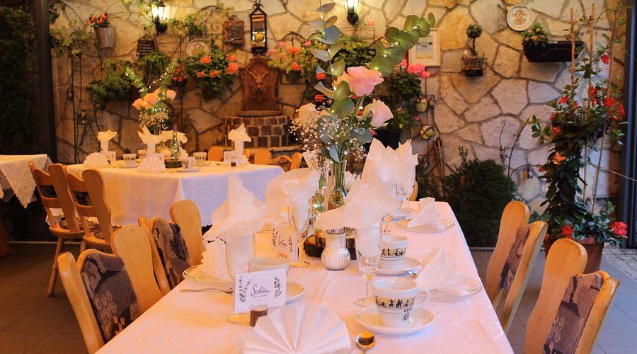 Wie viele Zimmer hat der Schlosspark Mauerbach?