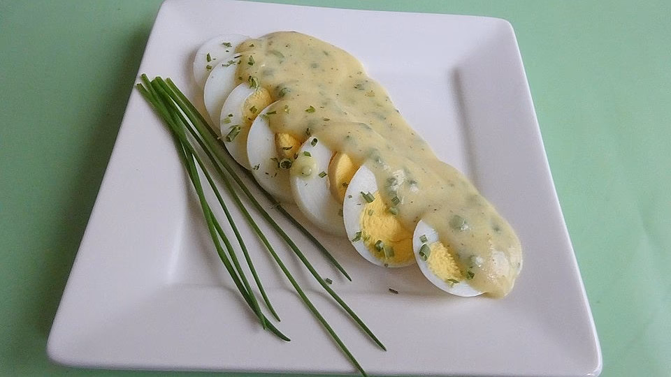 Wie macht man eine Schnittlauchsauce?