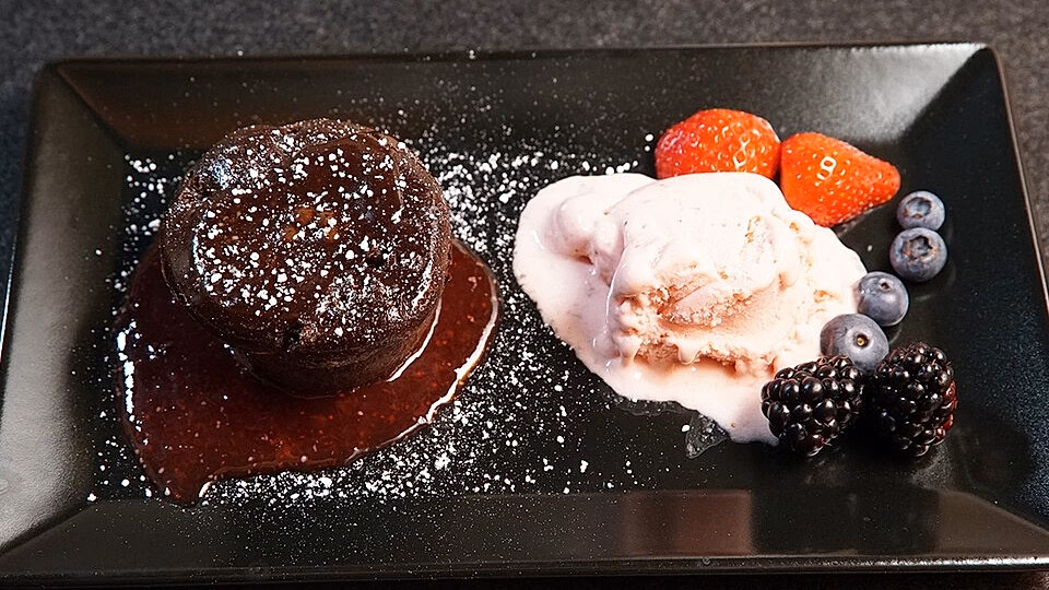 Wie kann man leckeren Kuchen auf dem Grill zubereiten?