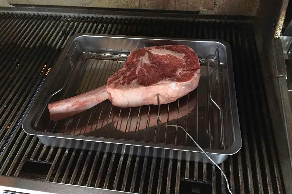 Wie lange vor dem Grillen sollte man Steaks Salzen?