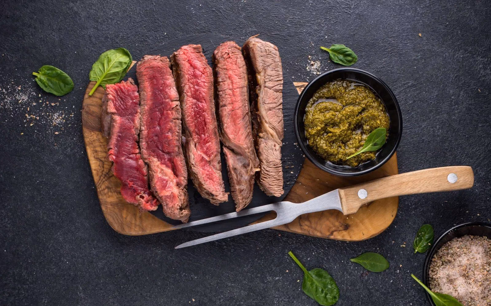 Wie würzt man Geflügel auf dem Grill?