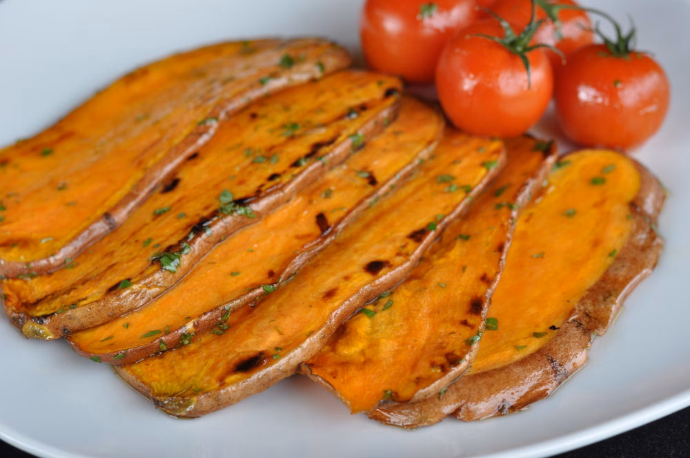 Kann man gegrillte Süßkartoffeln vegetarisch Grillen?