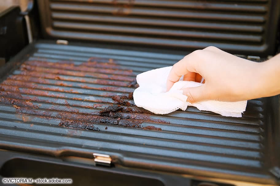 Ist es gefährlich Grillplatten zu reinigen?