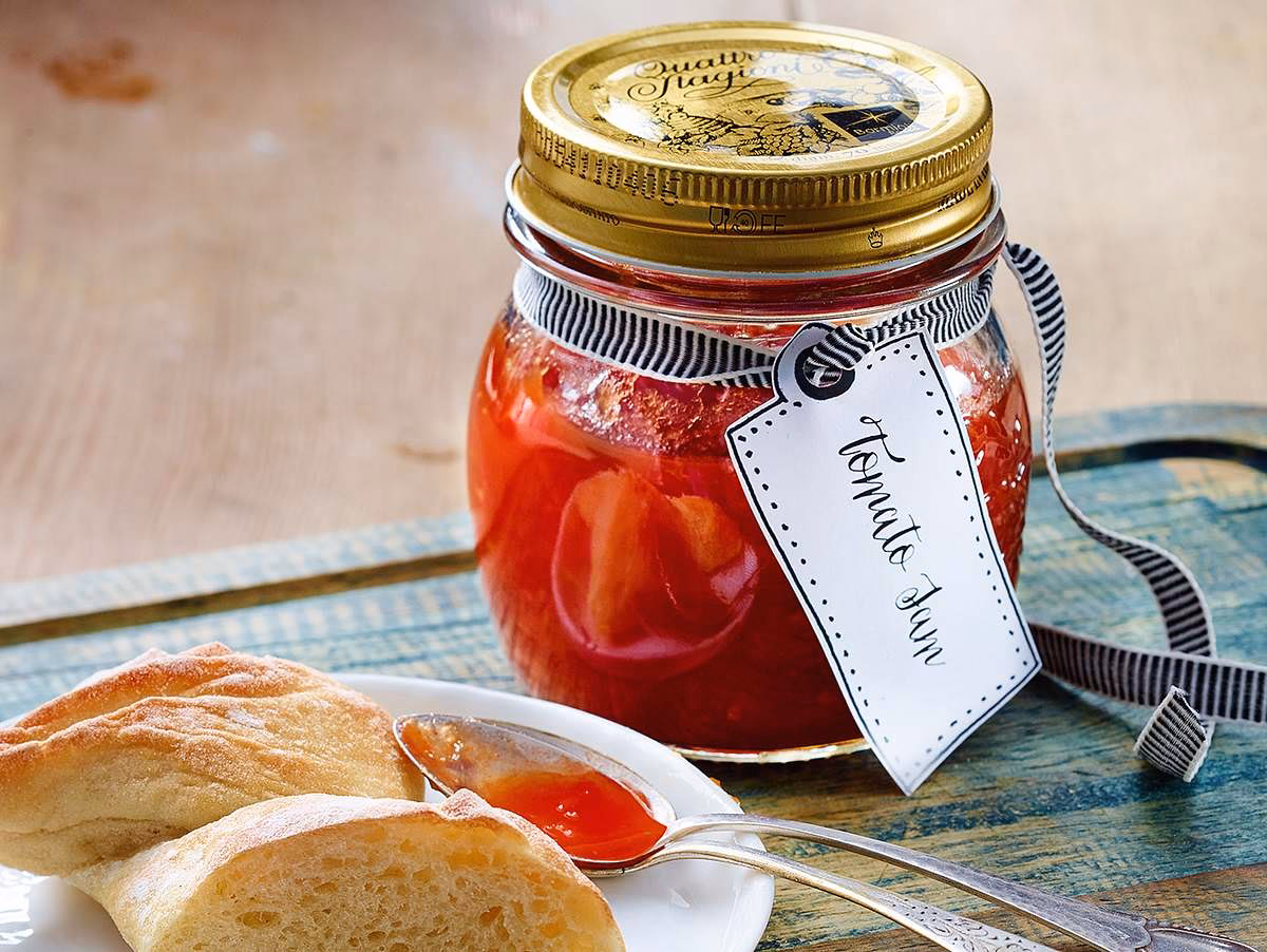 Wie bereite ich blanchierte Tomaten zu?