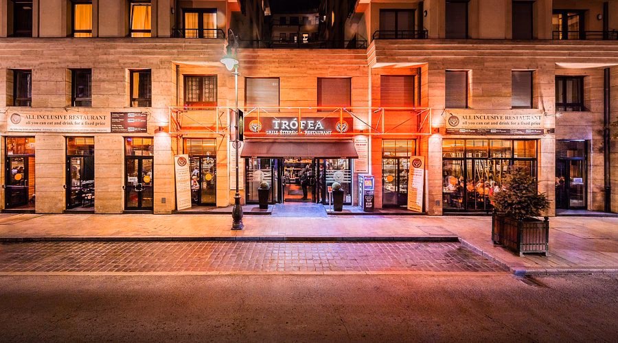 How much does it cost to eat at a Hungarian restaurant?