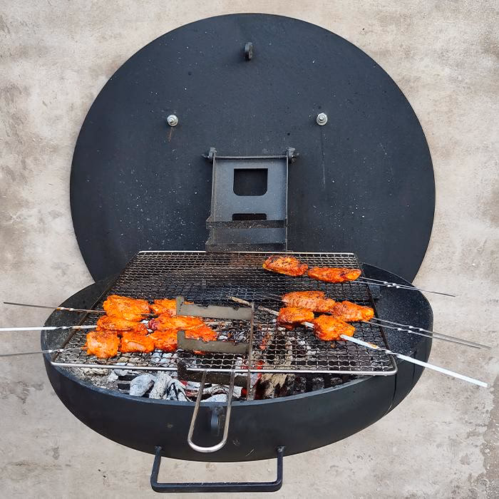 Can a barbecue grill be mounted on a wall?