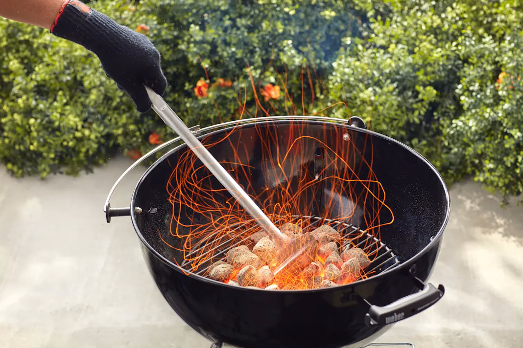 Wie schalte ich den Grill ein?