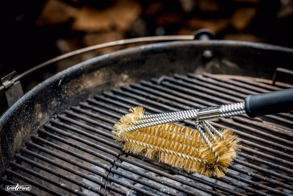 Wie bekomme ich einen stark verschmutzten Grill wieder sauber?